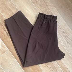Lululemon Cargo, Utilititech, High rise Women’s Pants in Espresso